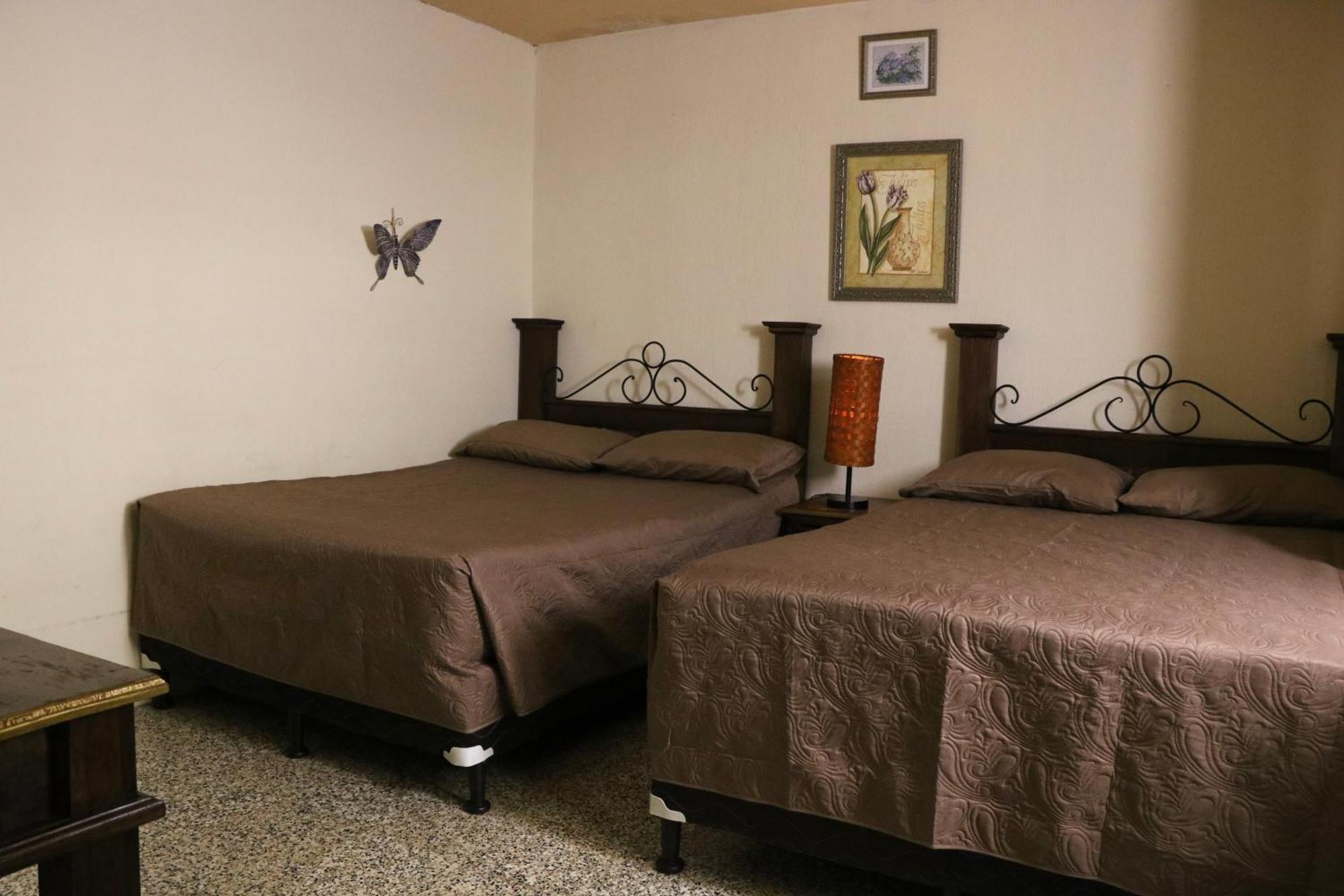 Hostal Los Volcanes Guatemala-Stadt Exterior foto