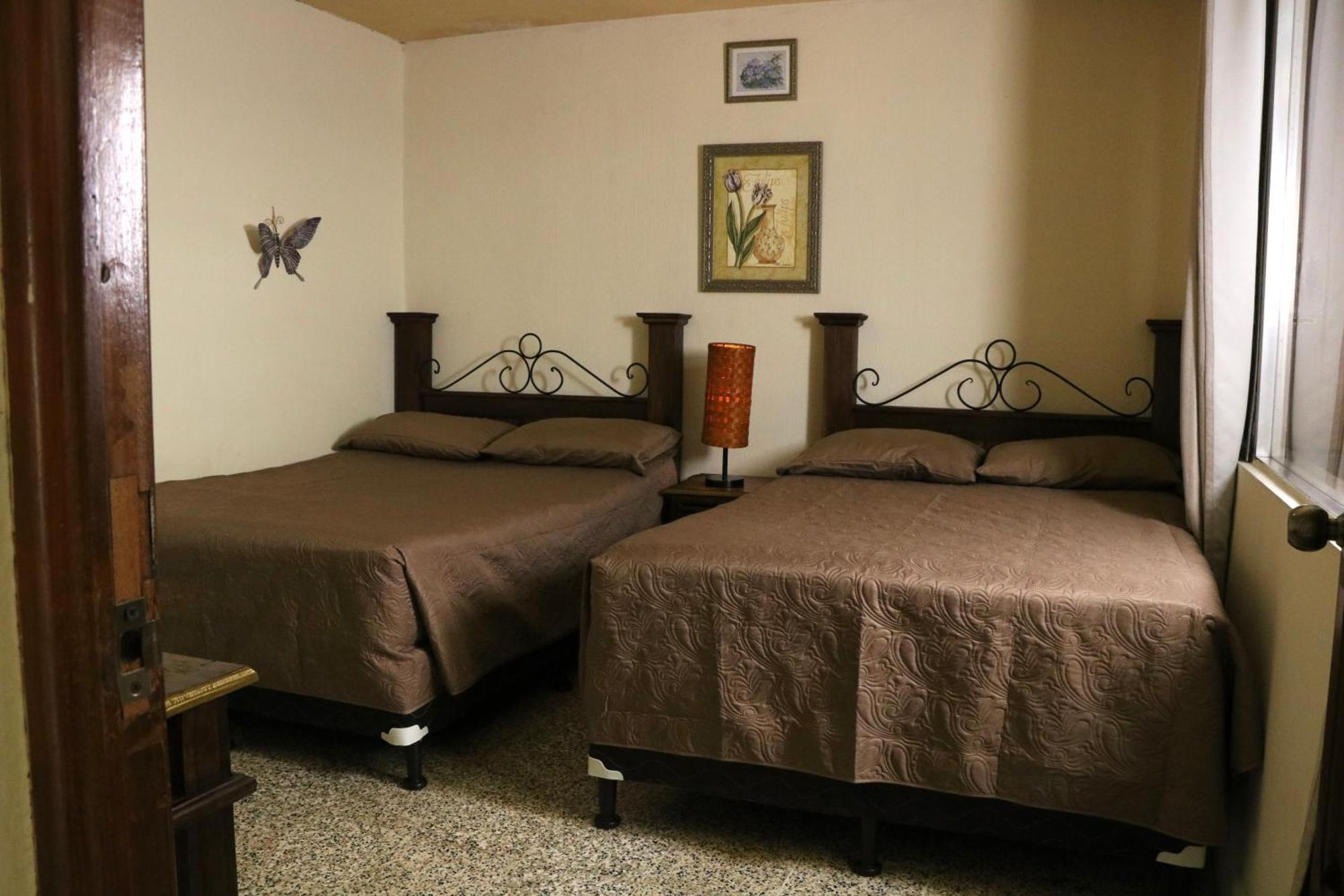 Hostal Los Volcanes Guatemala-Stadt Exterior foto